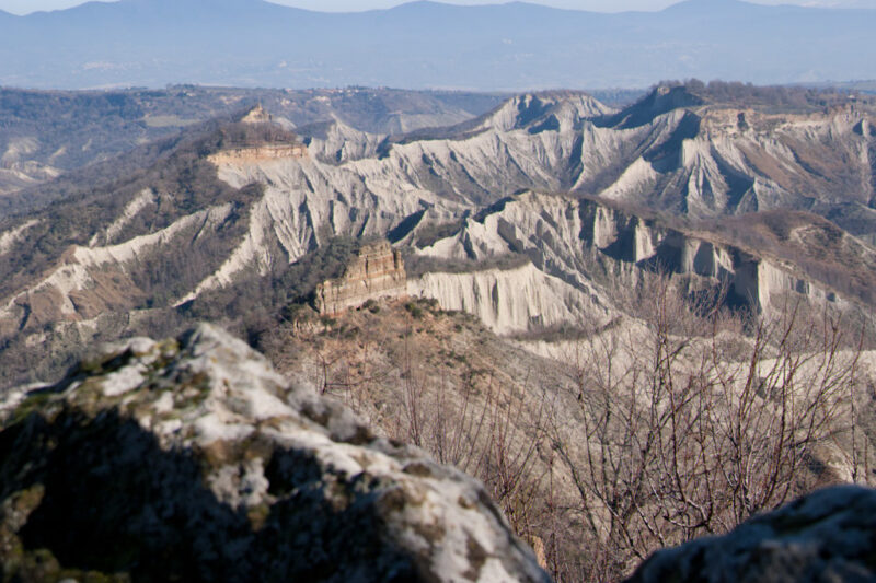L'inconfondibile paesaggio dei calanchi di Civita di Bagnoregio